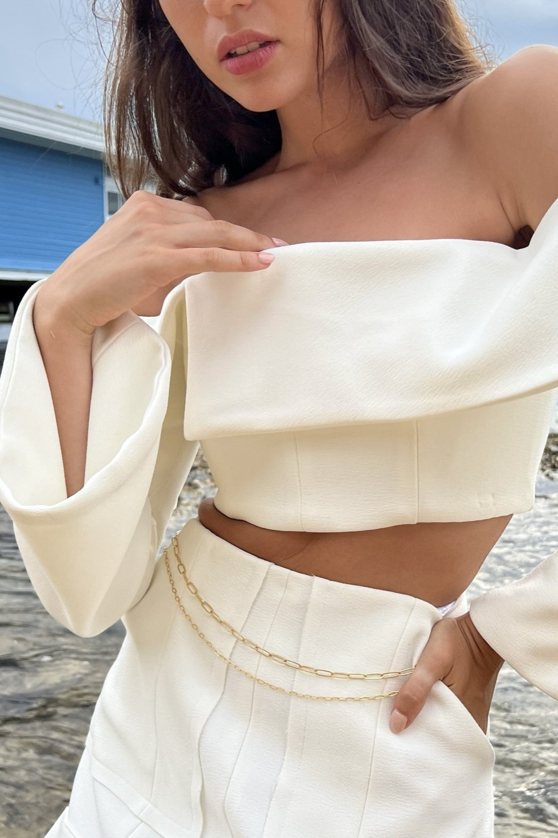 04. CREPE CROPPED TOP