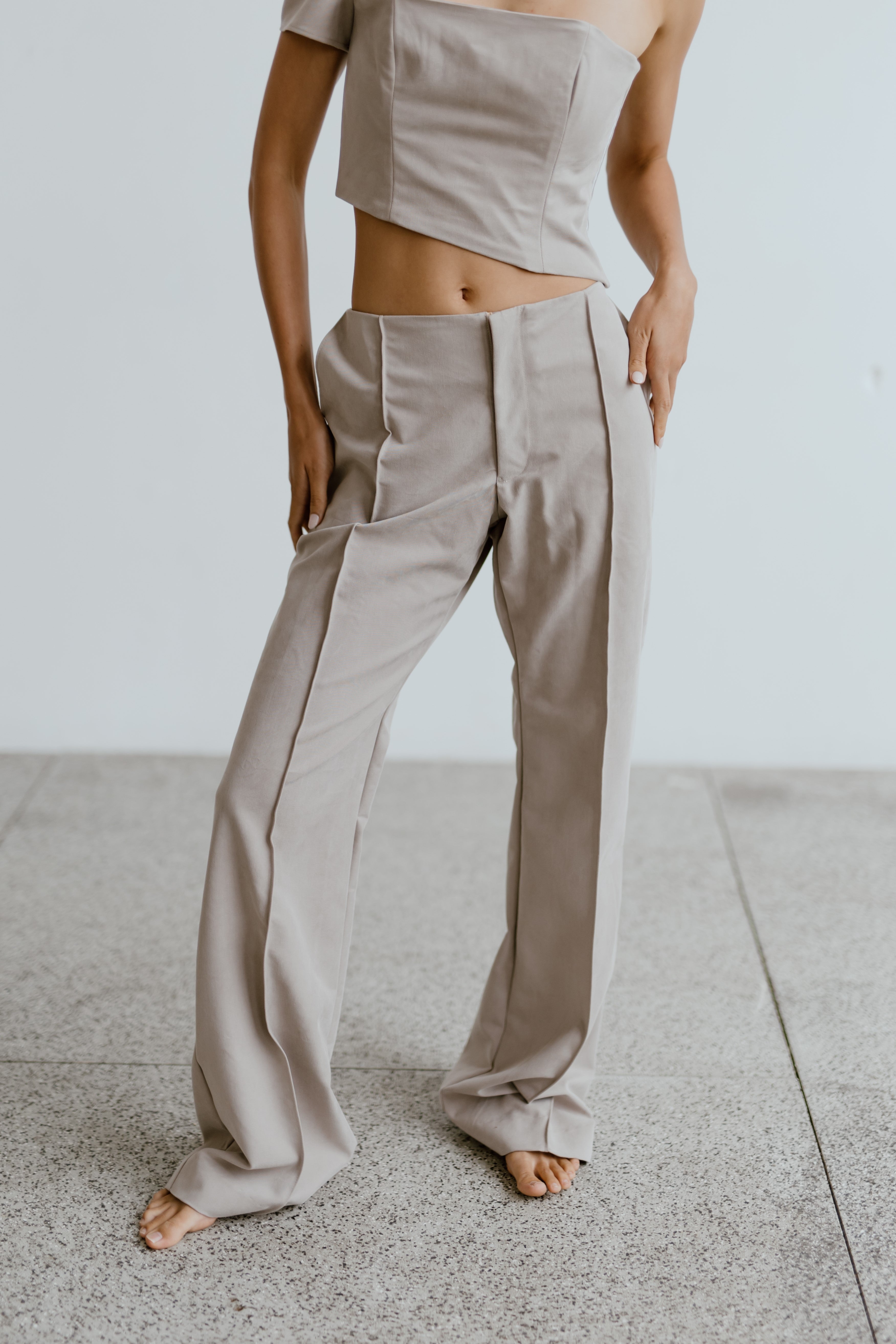 14. LOW RISE TROUSER