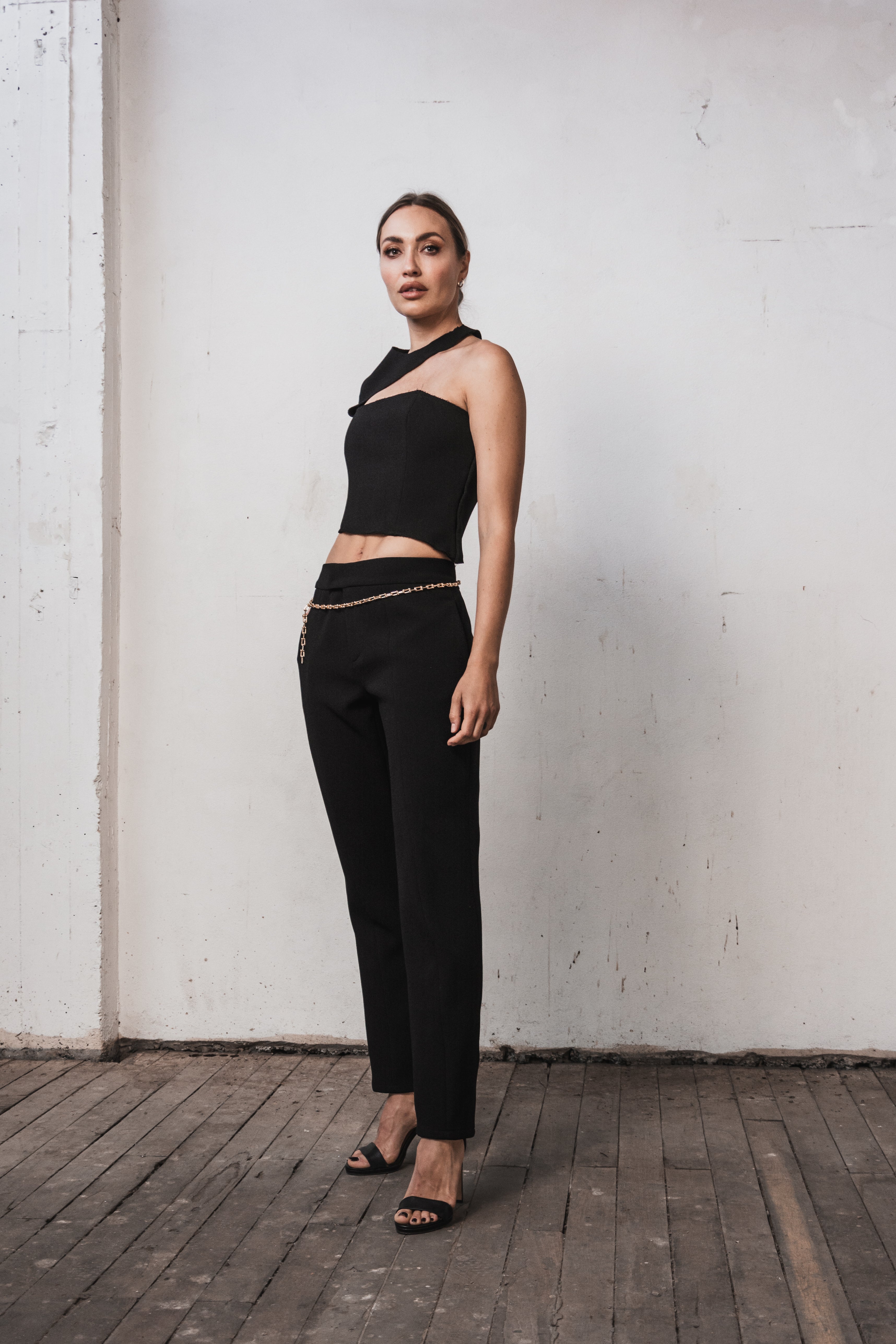 02. ESSENTIAL PANT