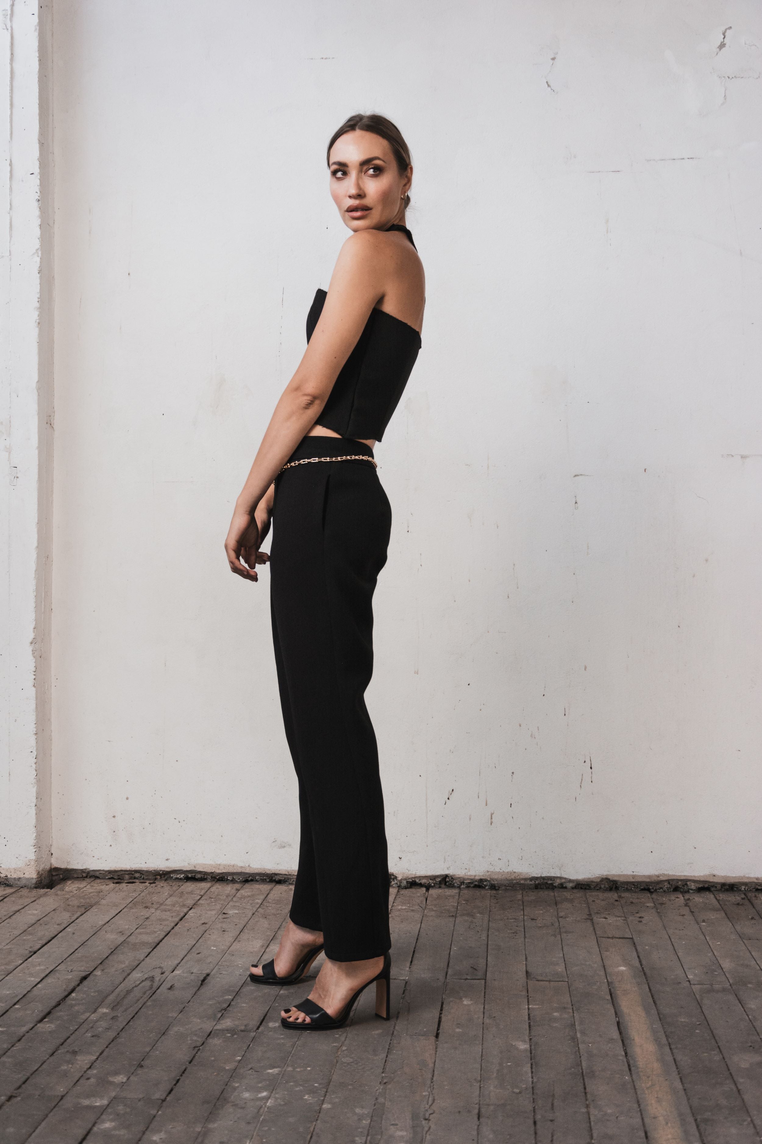 02. ESSENTIAL PANT