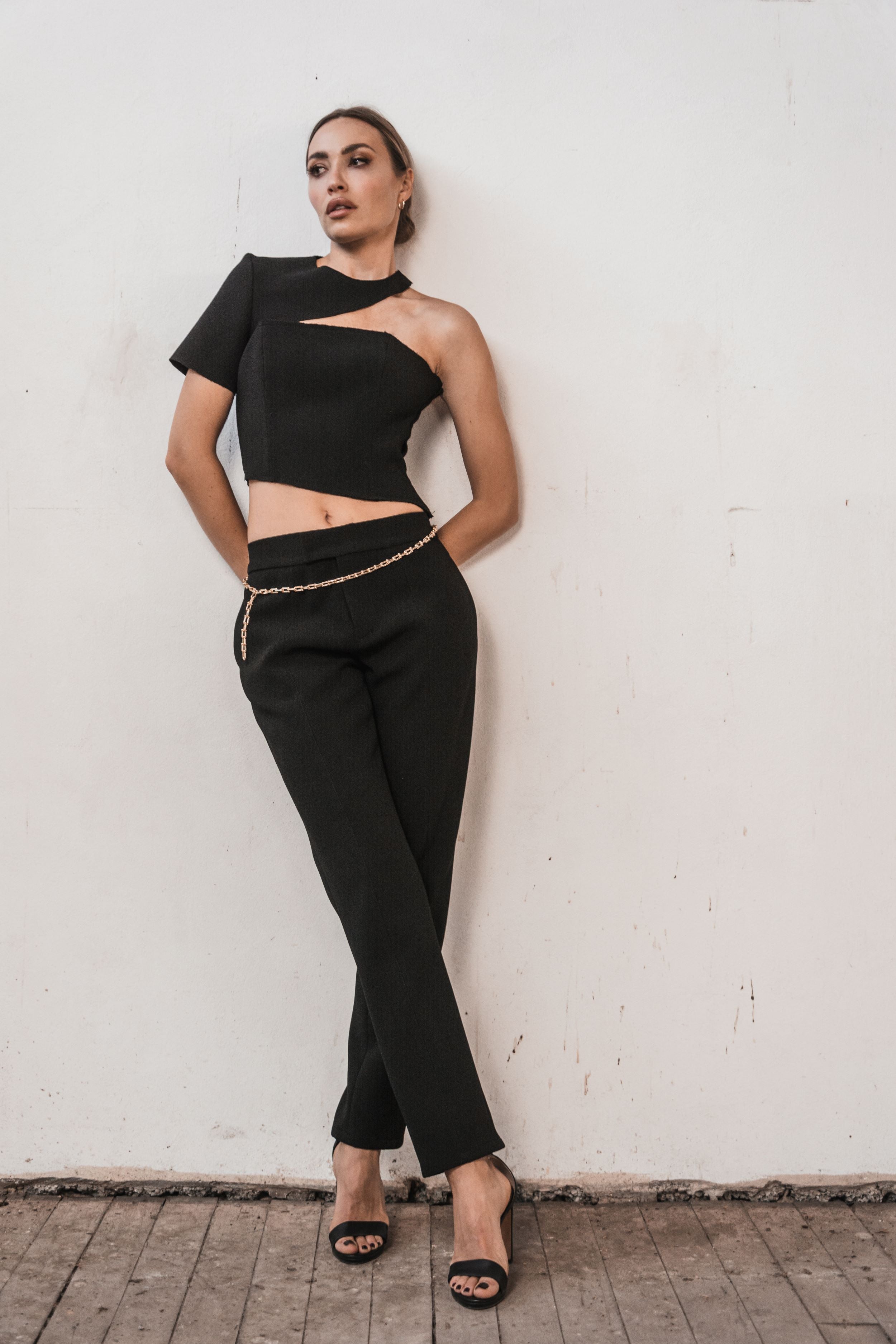 02. ESSENTIAL PANT