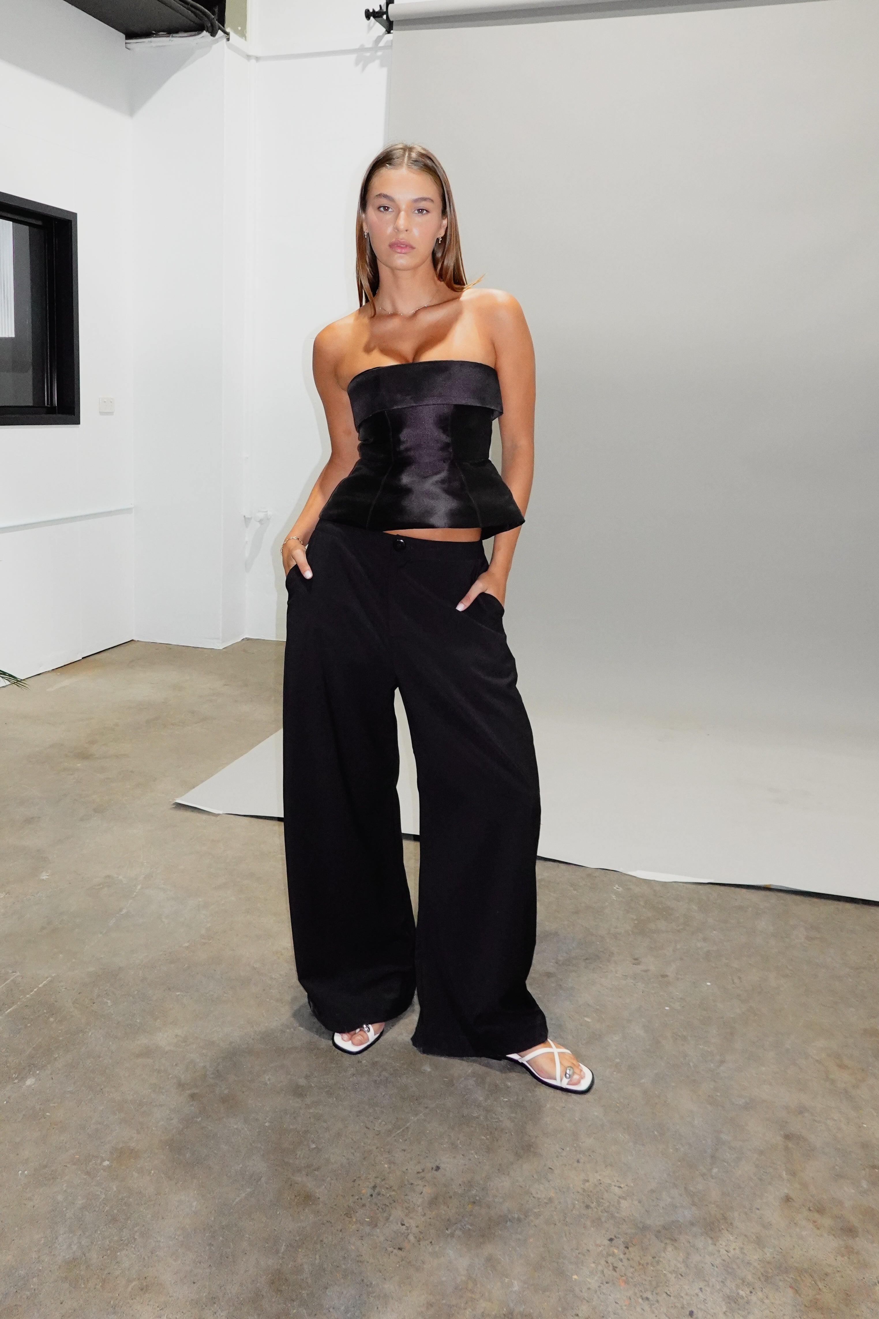 Roe Wool Essential Wide Trouser
